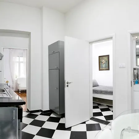 Natalie's Apartment *